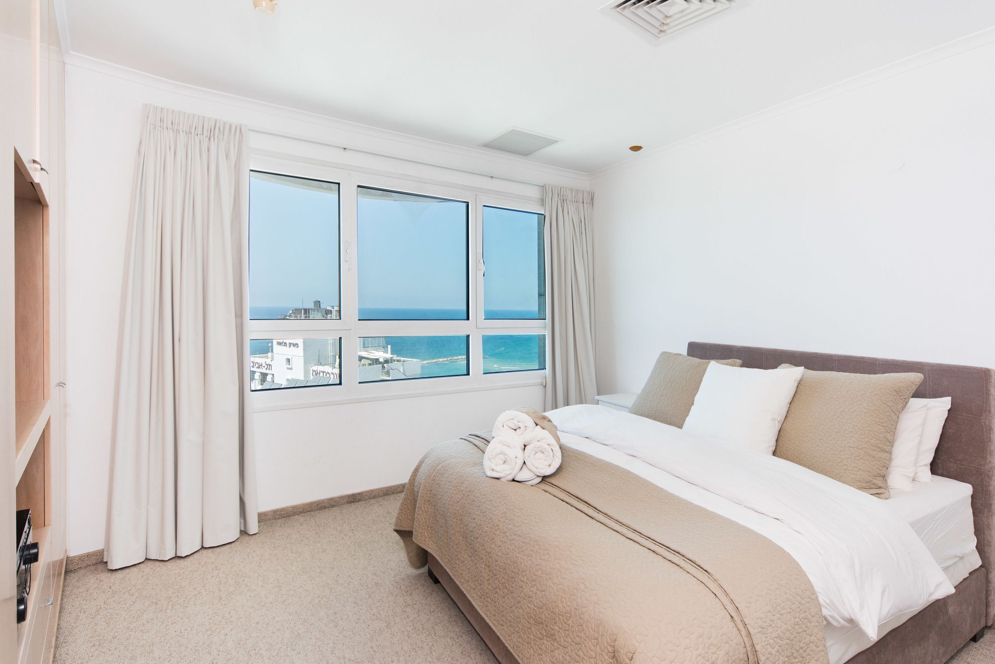 Excellent Beachfront Apt W/ Pool Access By Sea N' Rent Tel Aviv Exterior foto