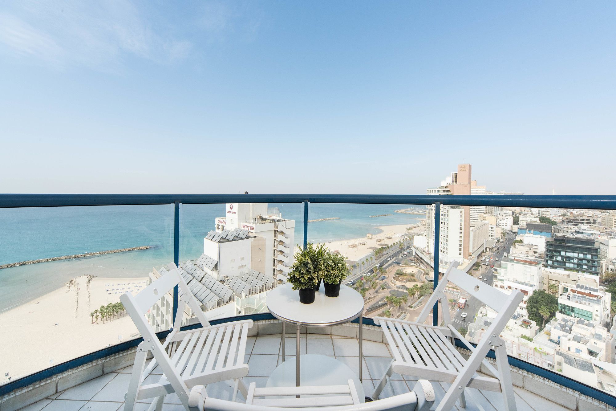 Excellent Beachfront Apt W/ Pool Access By Sea N' Rent Tel Aviv Exterior foto